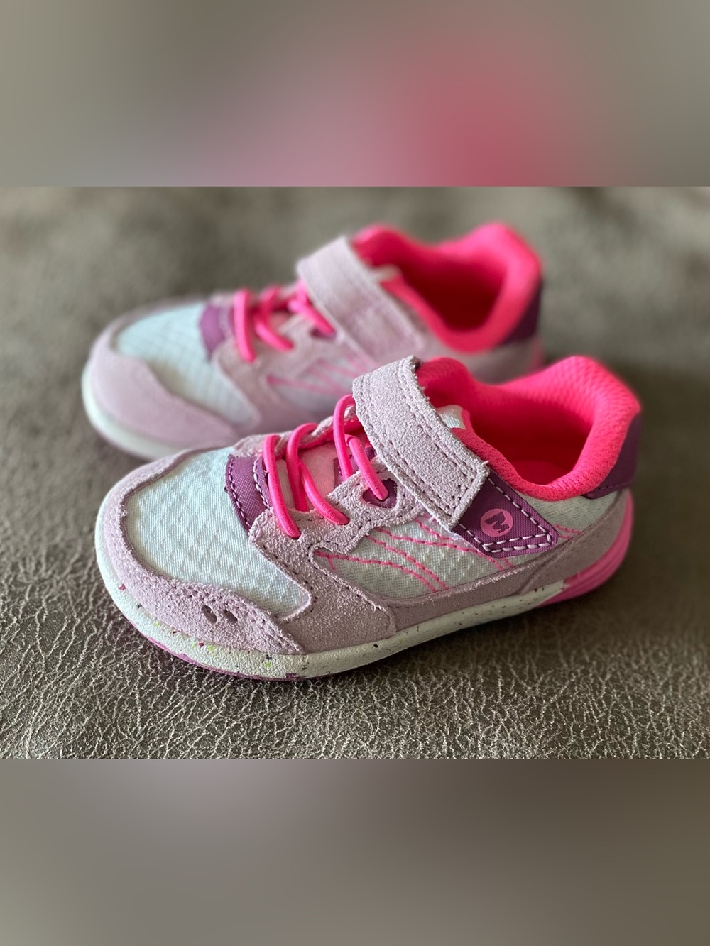 Merrell Bare Steps Toddler Girl Shoes size 5 EUC Pink/White